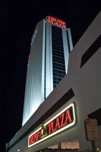 Trump Plaza - Photo - Rian Castillo